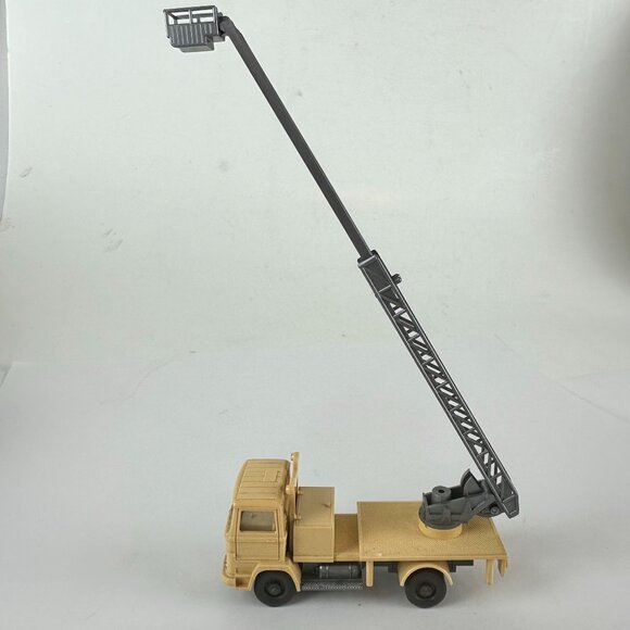 Two Vintage Wiking Plastic Mercedes Crane Trucks Models - Picture 4 of 6